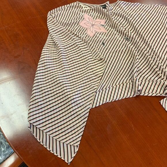 Lane Bryant Sheer Side Tie Kimono Sleeve Top 14/16 - Picture 5 of 5